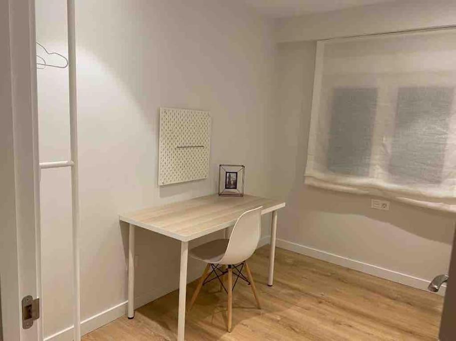 Apartamento A Estrenar En Centro Gijon. Fibra-Tv エクステリア 写真