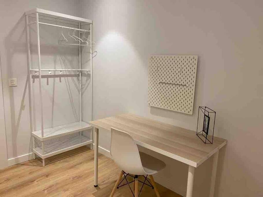 Apartamento A Estrenar En Centro Gijon. Fibra-Tv エクステリア 写真