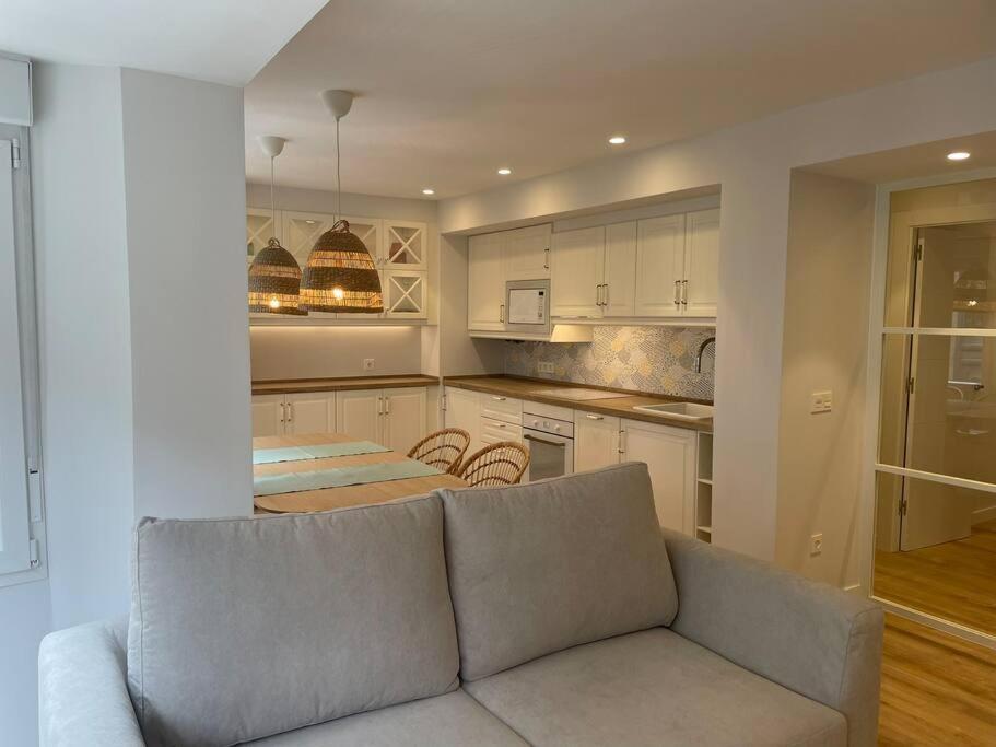 Apartamento A Estrenar En Centro Gijon. Fibra-Tv エクステリア 写真